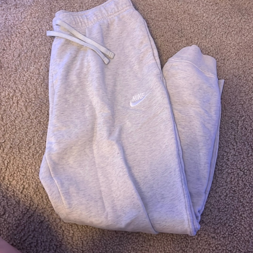Nike medium light grey/cream joggers in good condition